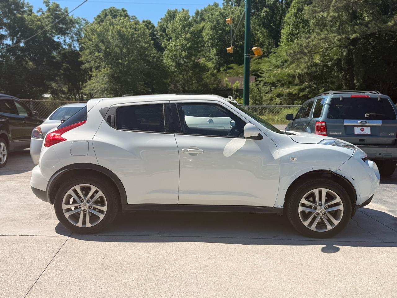 Nissan Juke S AWD 2013