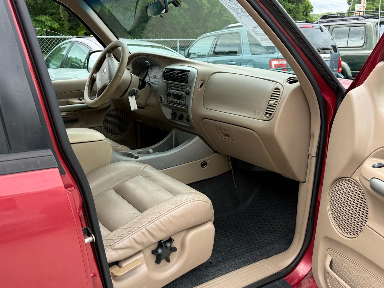 Ford Explorer Sport Trac 2WD 2001