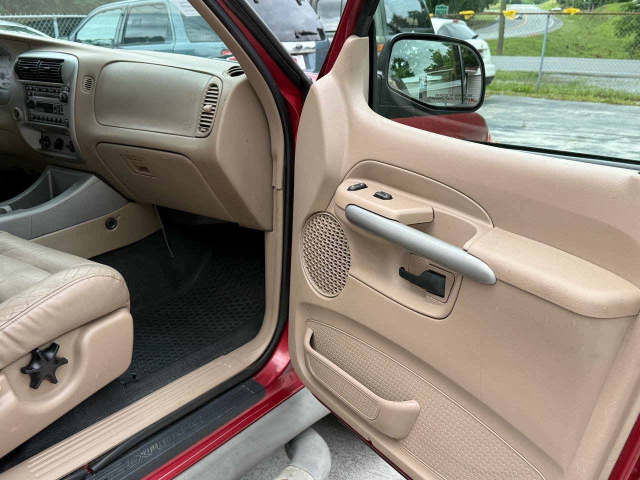 Ford Explorer Sport Trac 2WD 2001