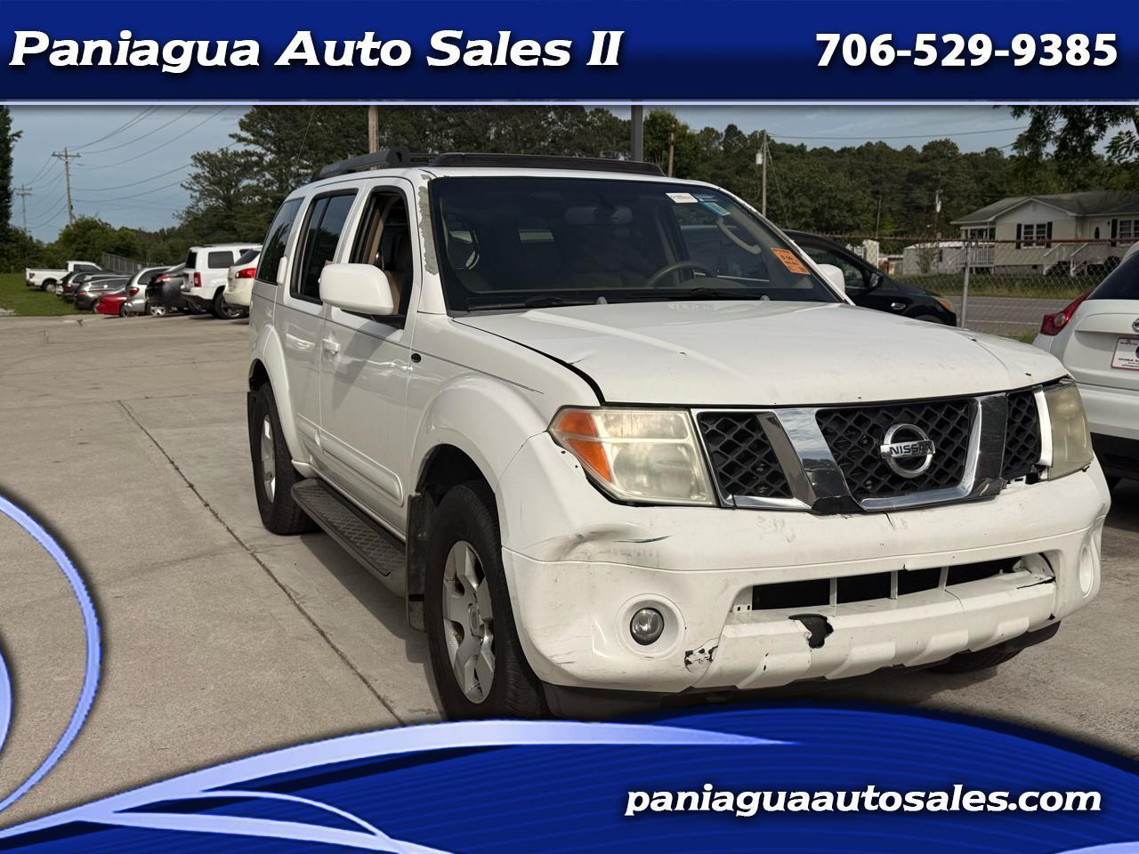 Nissan Pathfinder XE 2WD 2005