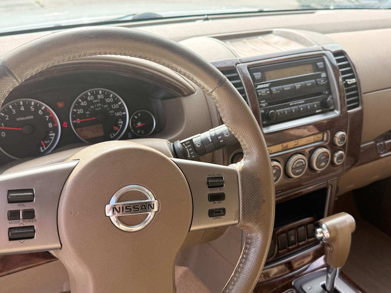 Nissan Pathfinder XE 2WD 2005