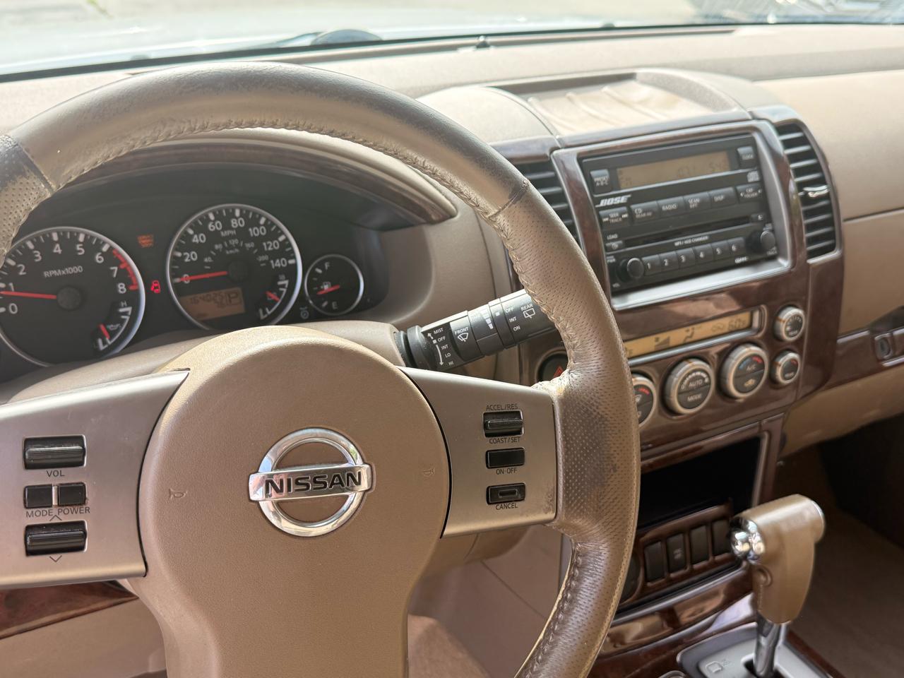 Nissan Pathfinder XE 2WD 2005