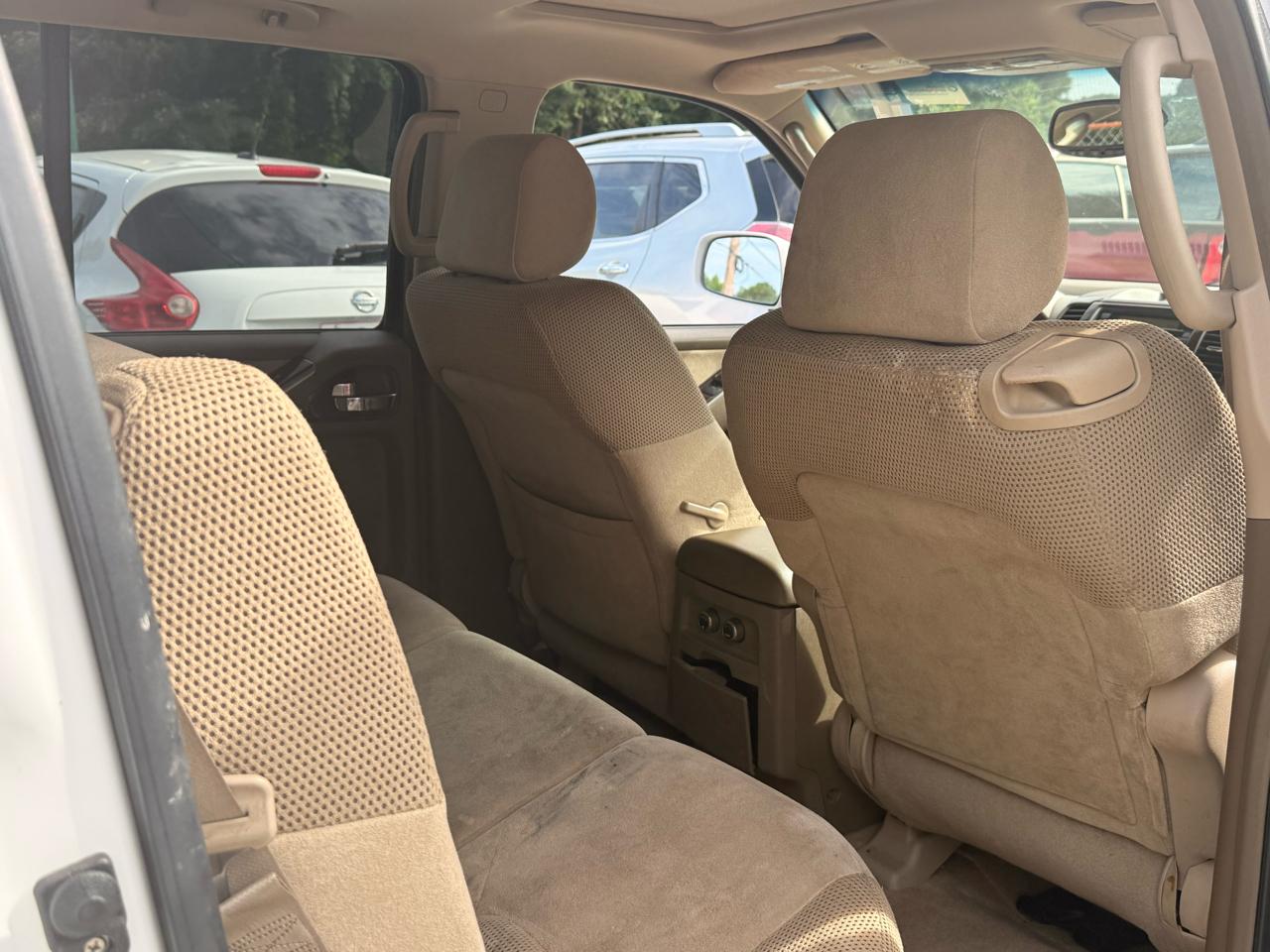 Nissan Pathfinder XE 2WD 2005