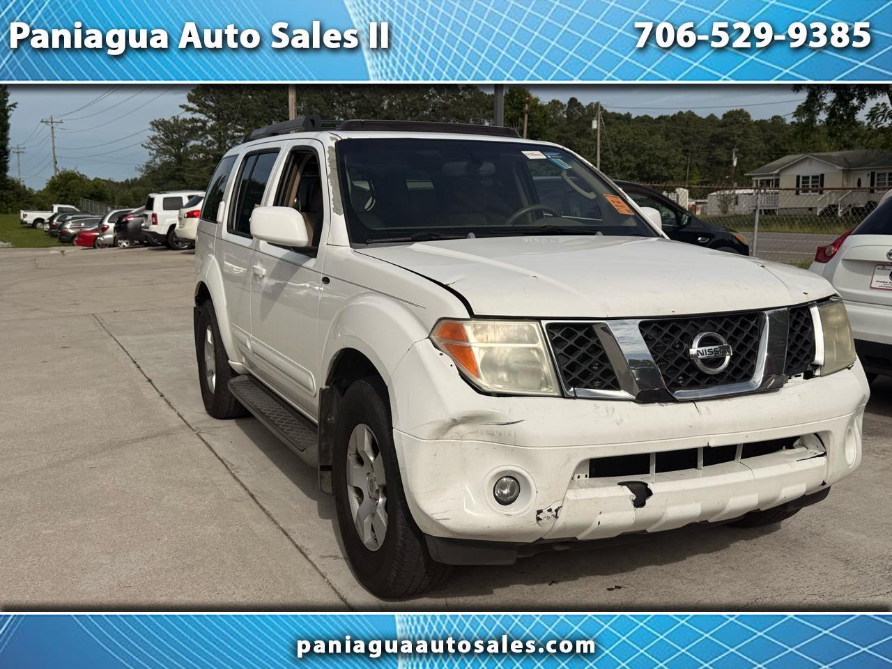 2005 Nissan Pathfinder XE 2WD