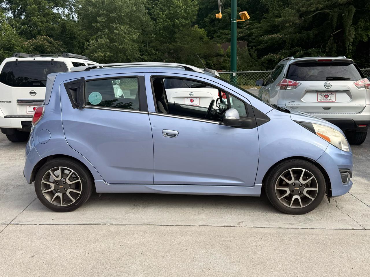 Chevrolet Spark 2LT CVT 2015