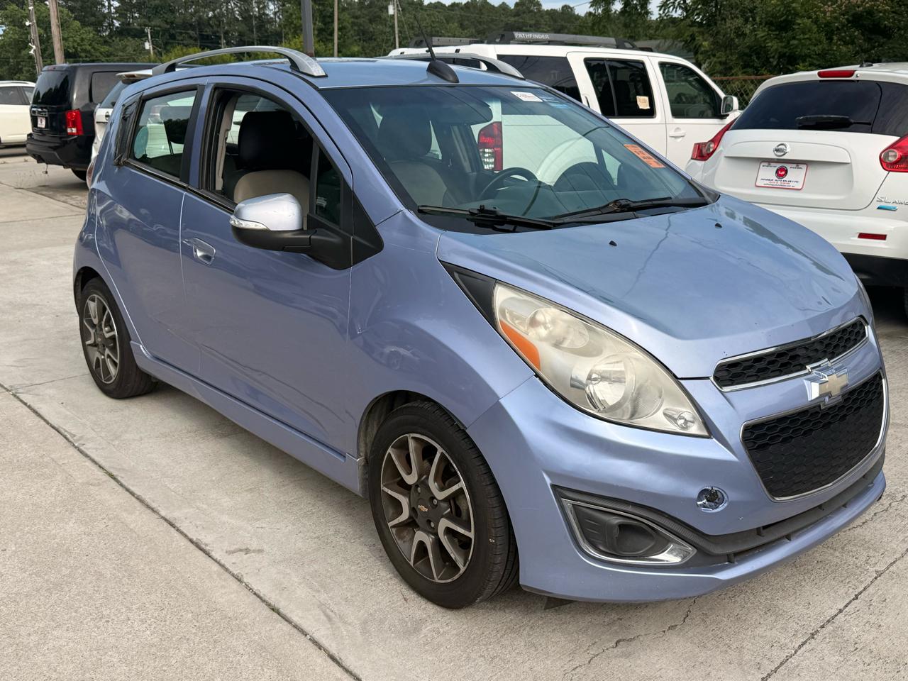 Chevrolet Spark 2LT CVT 2015