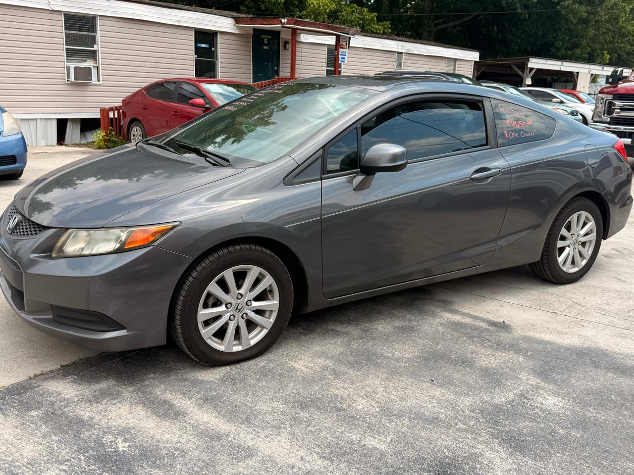 Honda Civic EX Coupe 5-Speed AT 2012