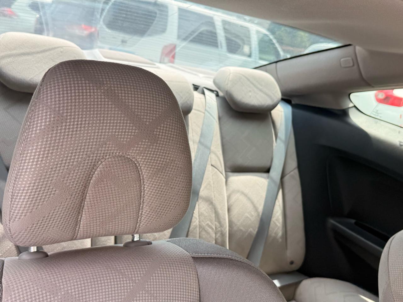 Honda Civic EX Coupe 5-Speed AT 2012