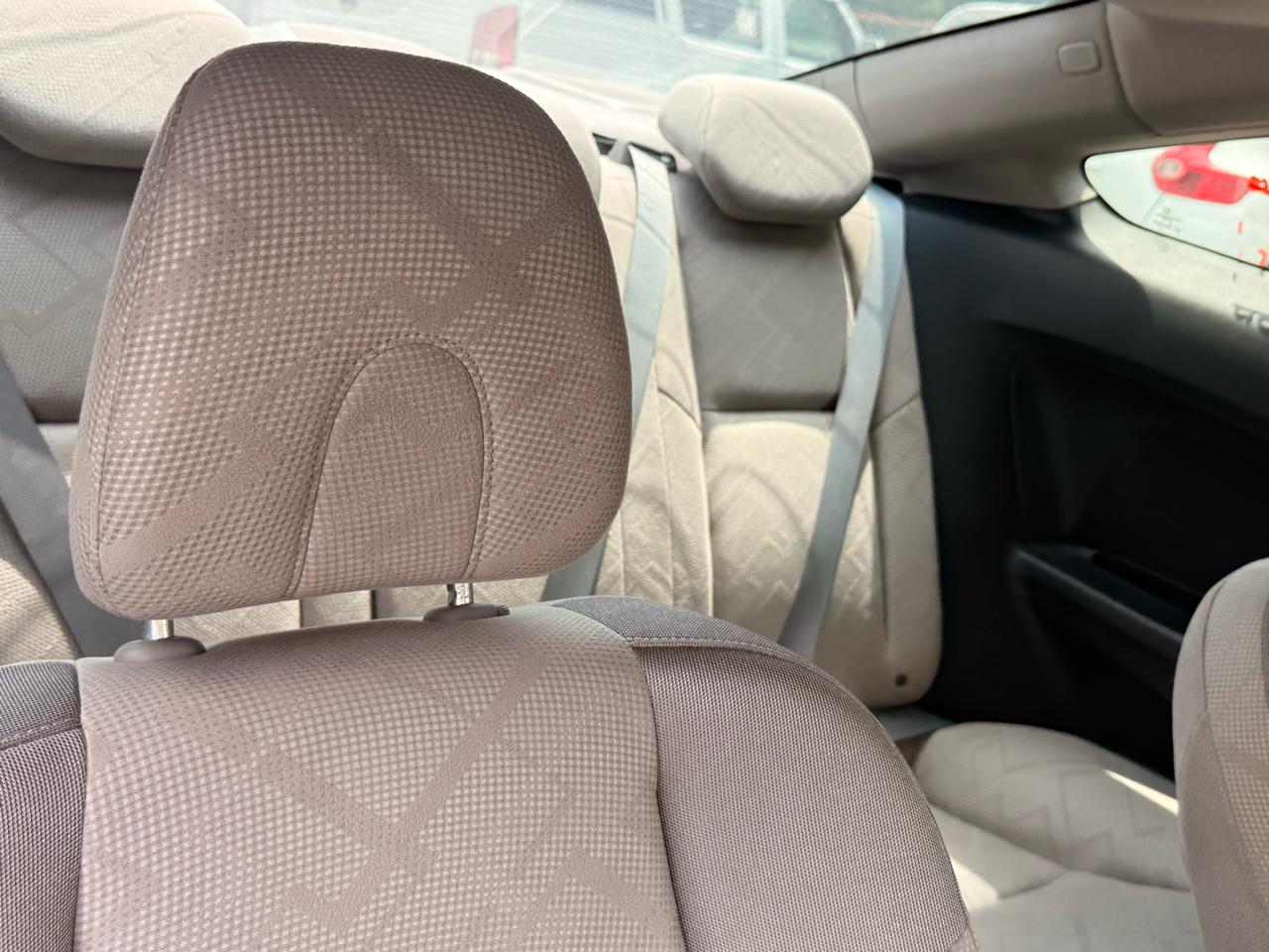 Honda Civic EX Coupe 5-Speed AT 2012