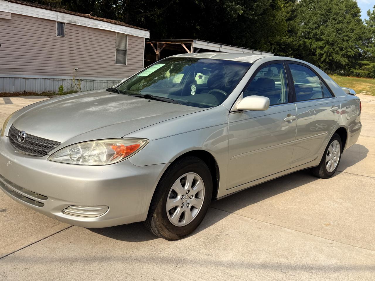 Toyota Camry XLE V6 2002