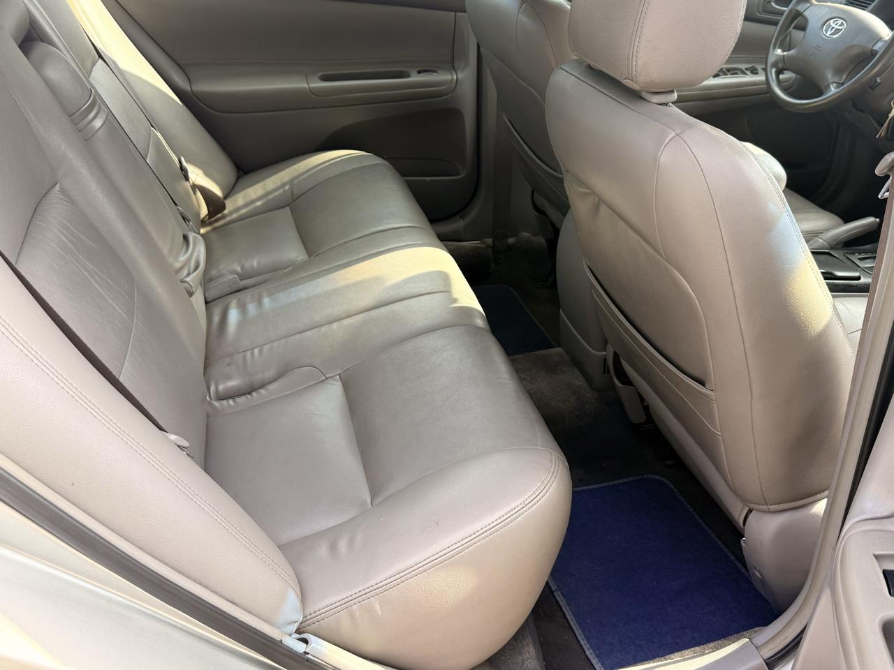 Toyota Camry XLE V6 2002
