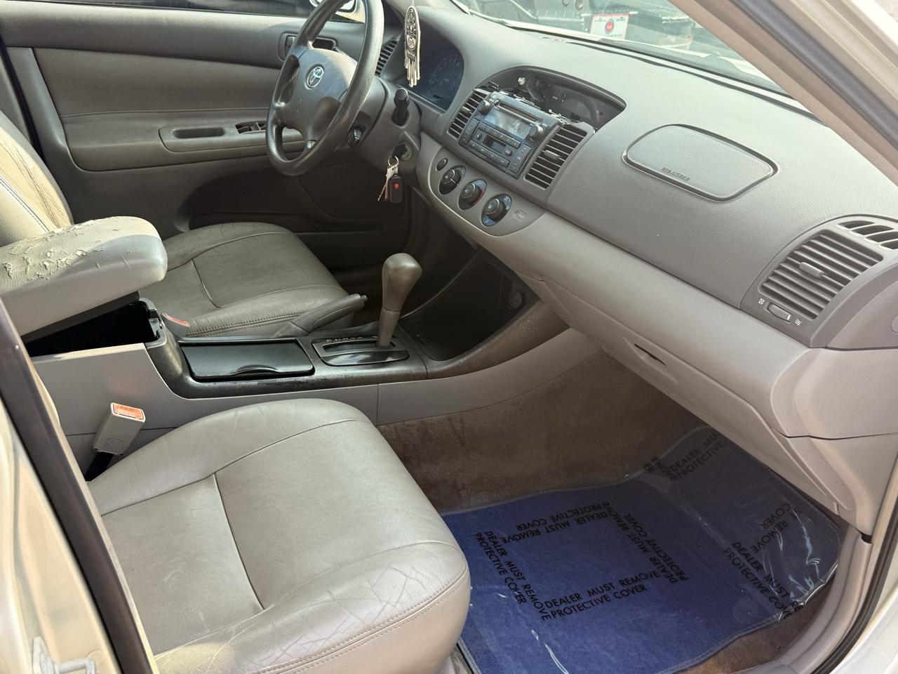Toyota Camry XLE V6 2002