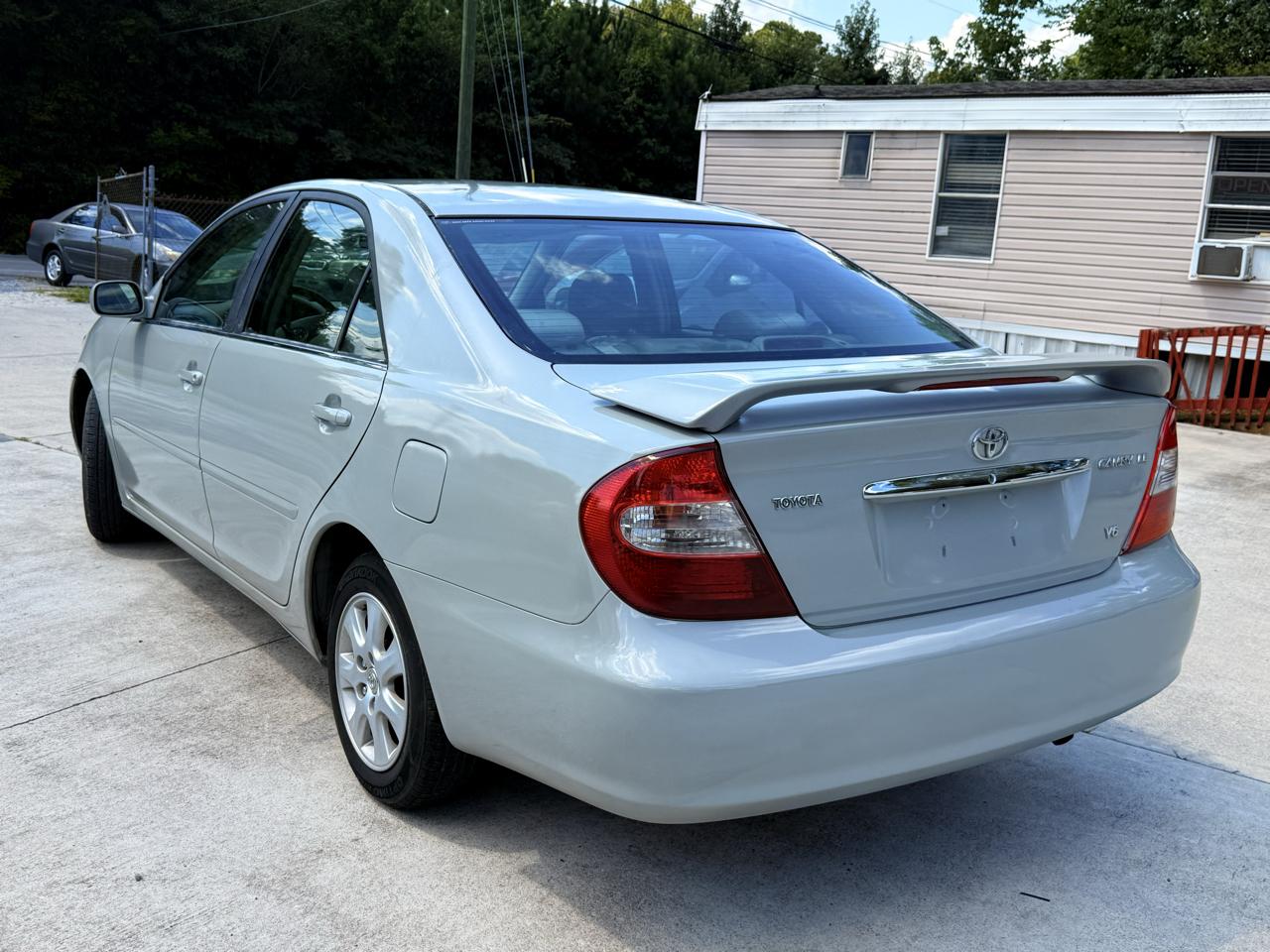 Toyota Camry XLE V6 2002