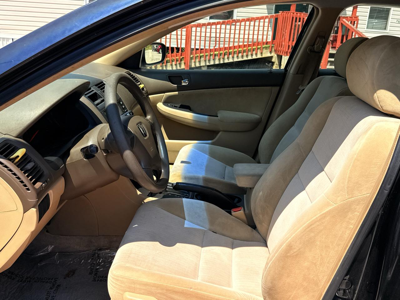 Honda Accord LX sedan AT 2003