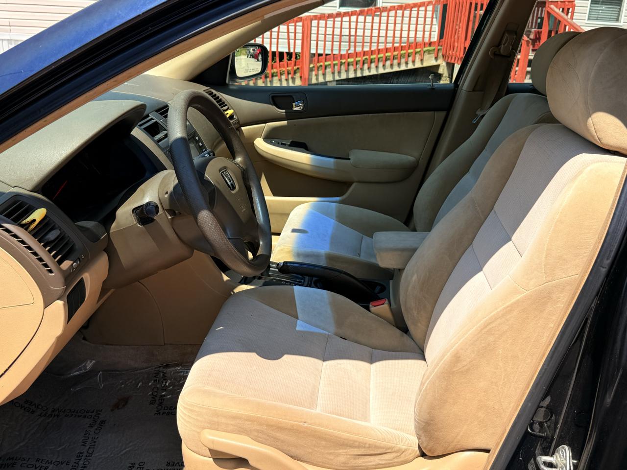Honda Accord LX sedan AT 2003