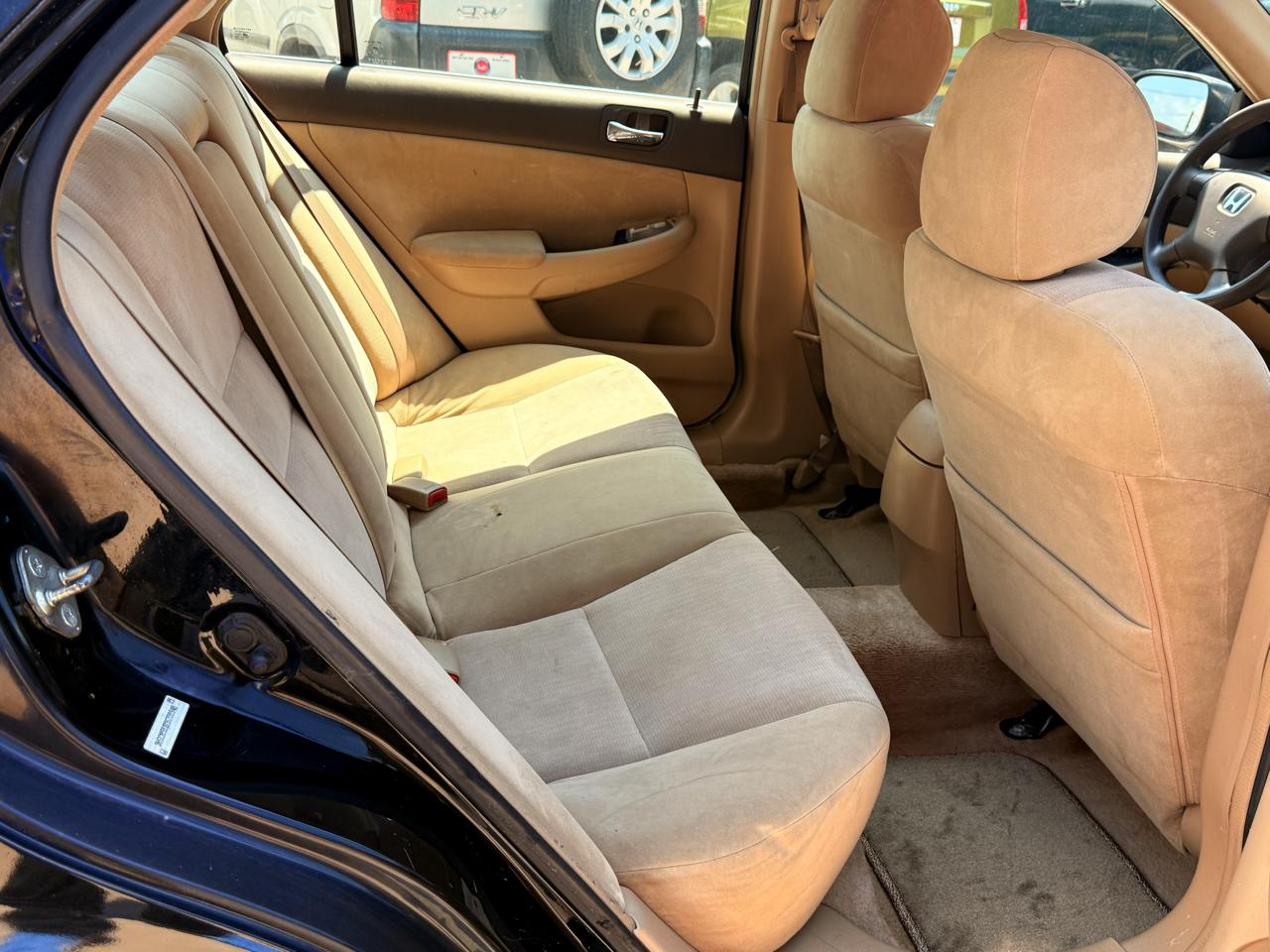 Honda Accord LX sedan AT 2003