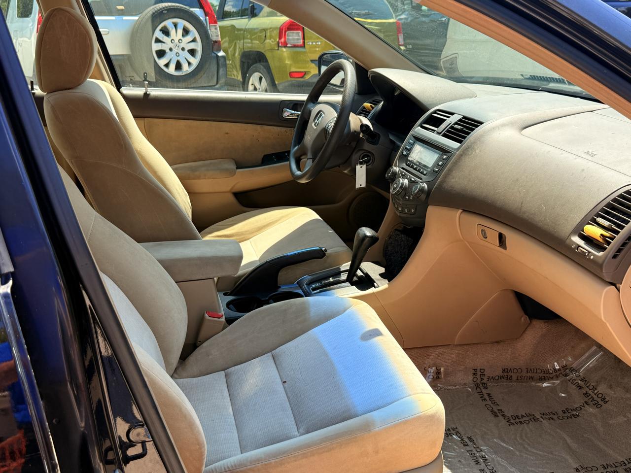 Honda Accord LX sedan AT 2003