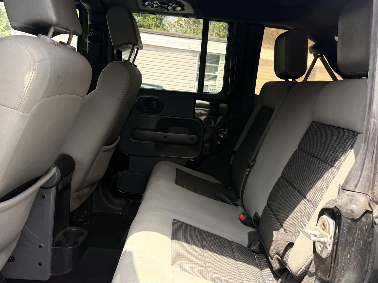 Jeep Wrangler Unlimited Sport 4WD 2010