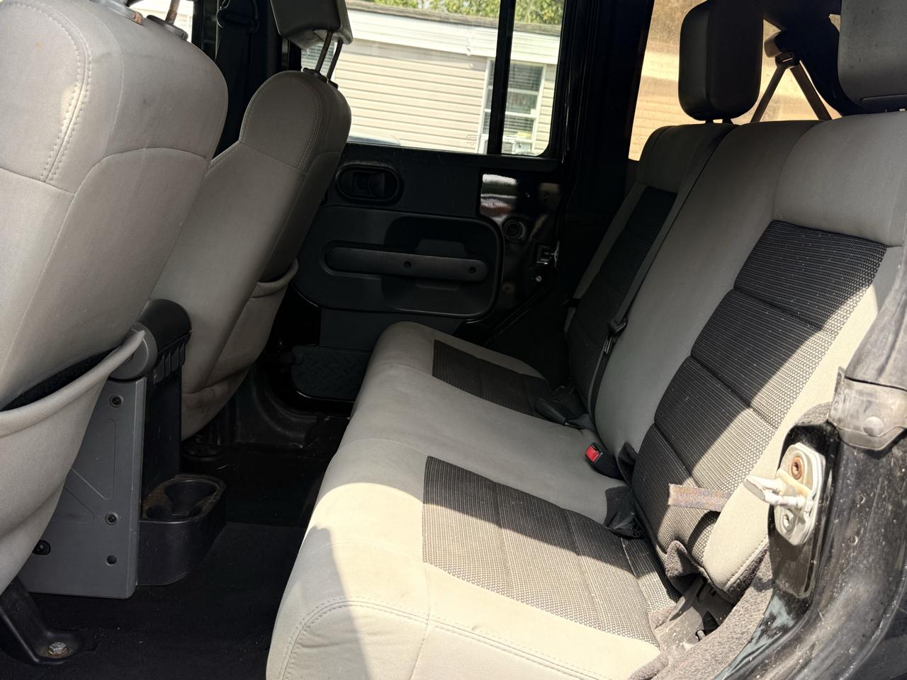 Jeep Wrangler Unlimited Sport 4WD 2010