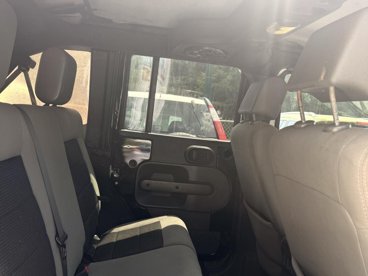 Jeep Wrangler Unlimited Sport 4WD 2010