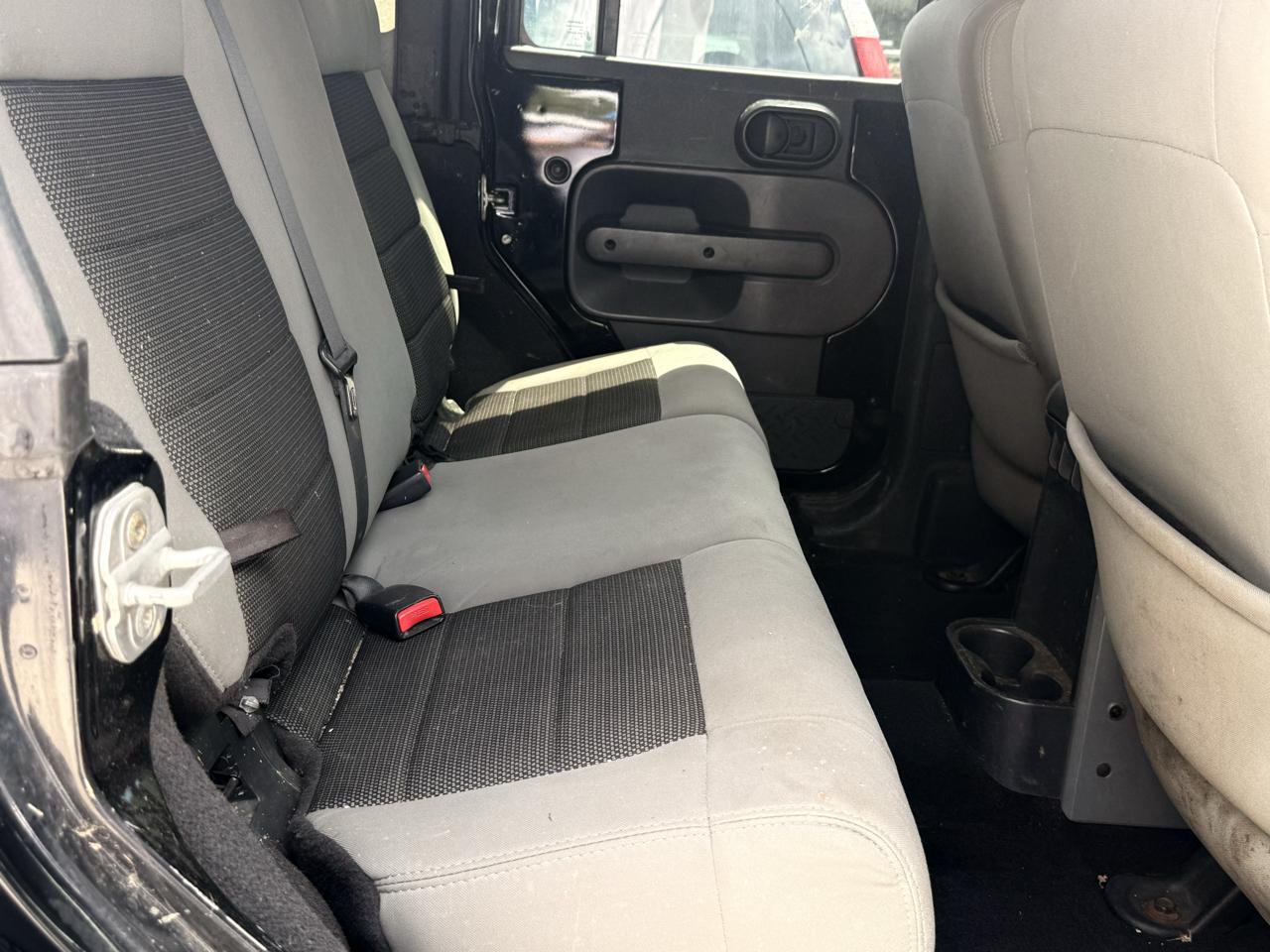 Jeep Wrangler Unlimited Sport 4WD 2010