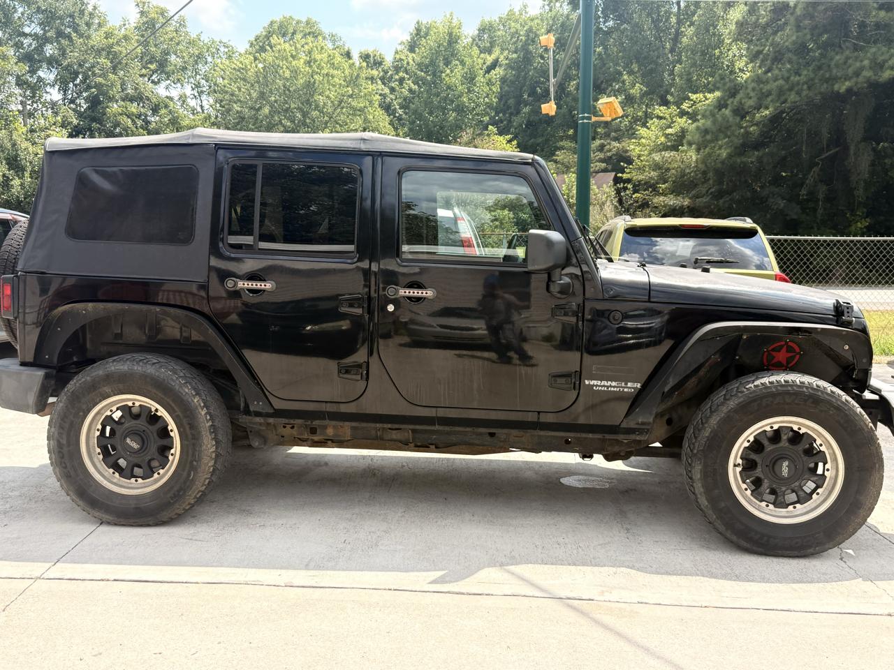 Jeep Wrangler Unlimited Sport 4WD 2010