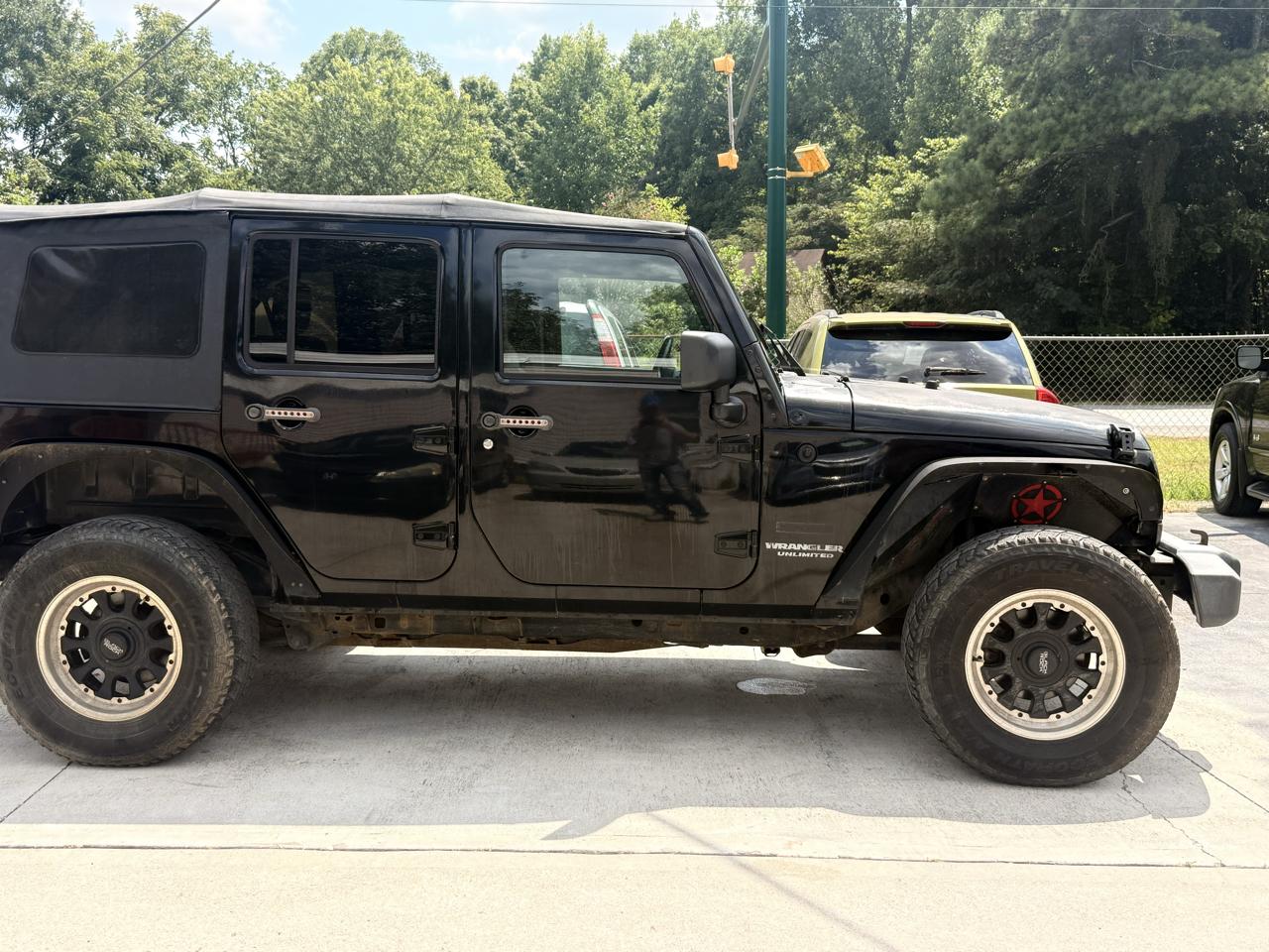 Jeep Wrangler Unlimited Sport 4WD 2010