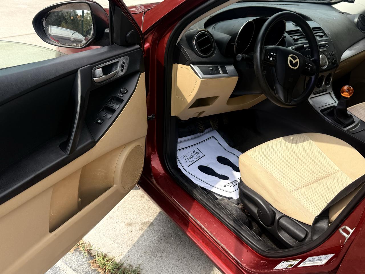 Mazda MAZDA3 i Touring 4-door 2010