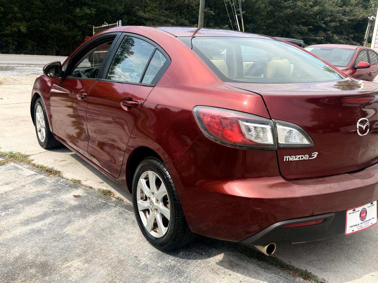 Mazda MAZDA3 i Touring 4-door 2010