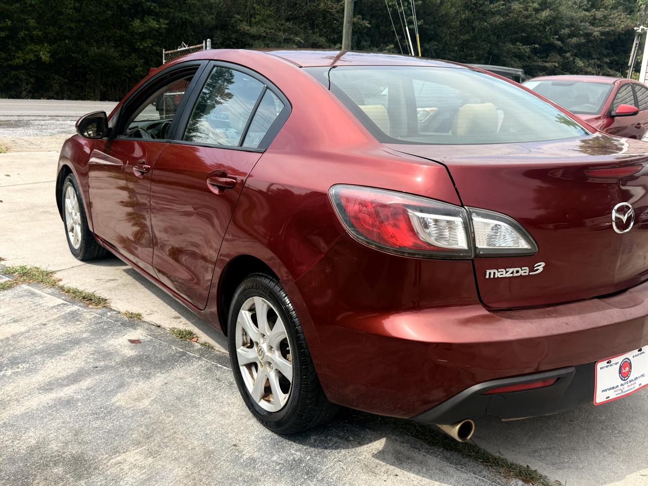 Mazda MAZDA3 i Touring 4-door 2010