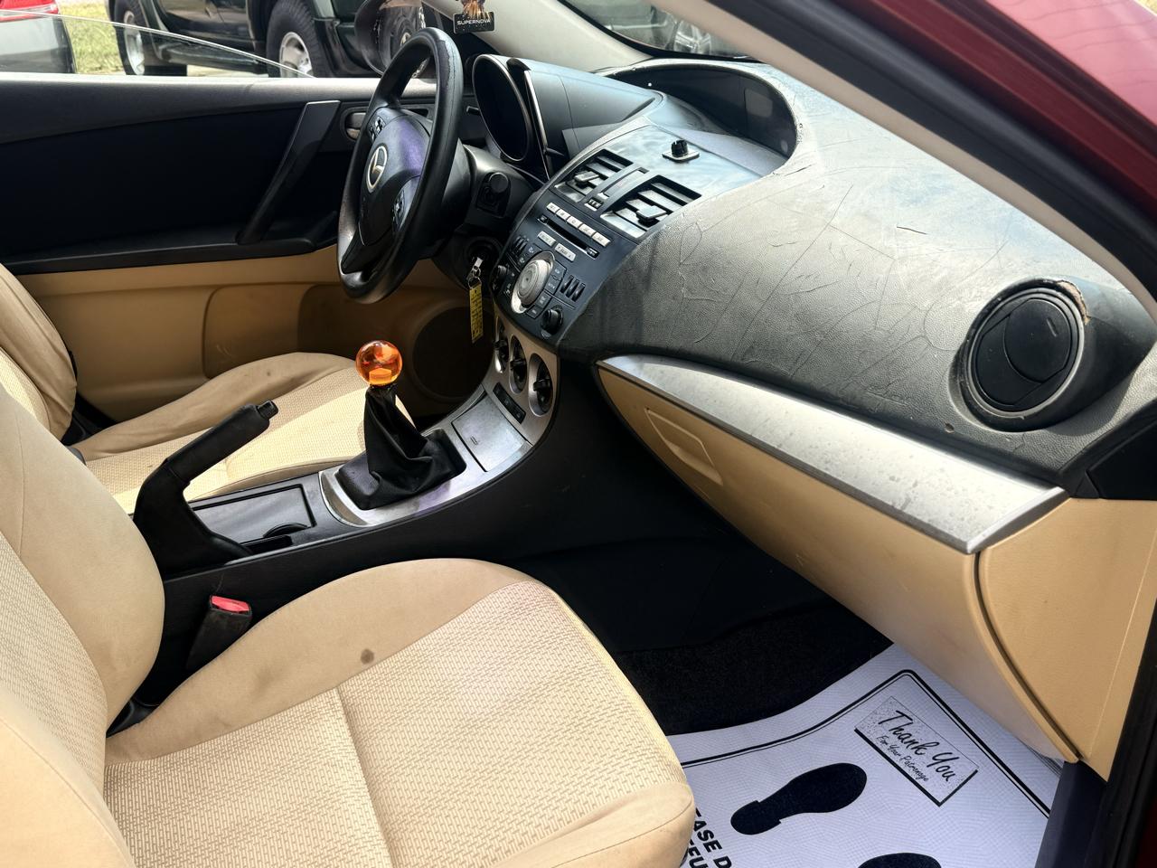 Mazda MAZDA3 i Touring 4-door 2010