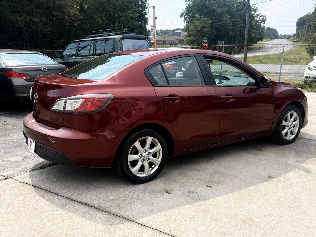 Mazda MAZDA3 i Touring 4-door 2010