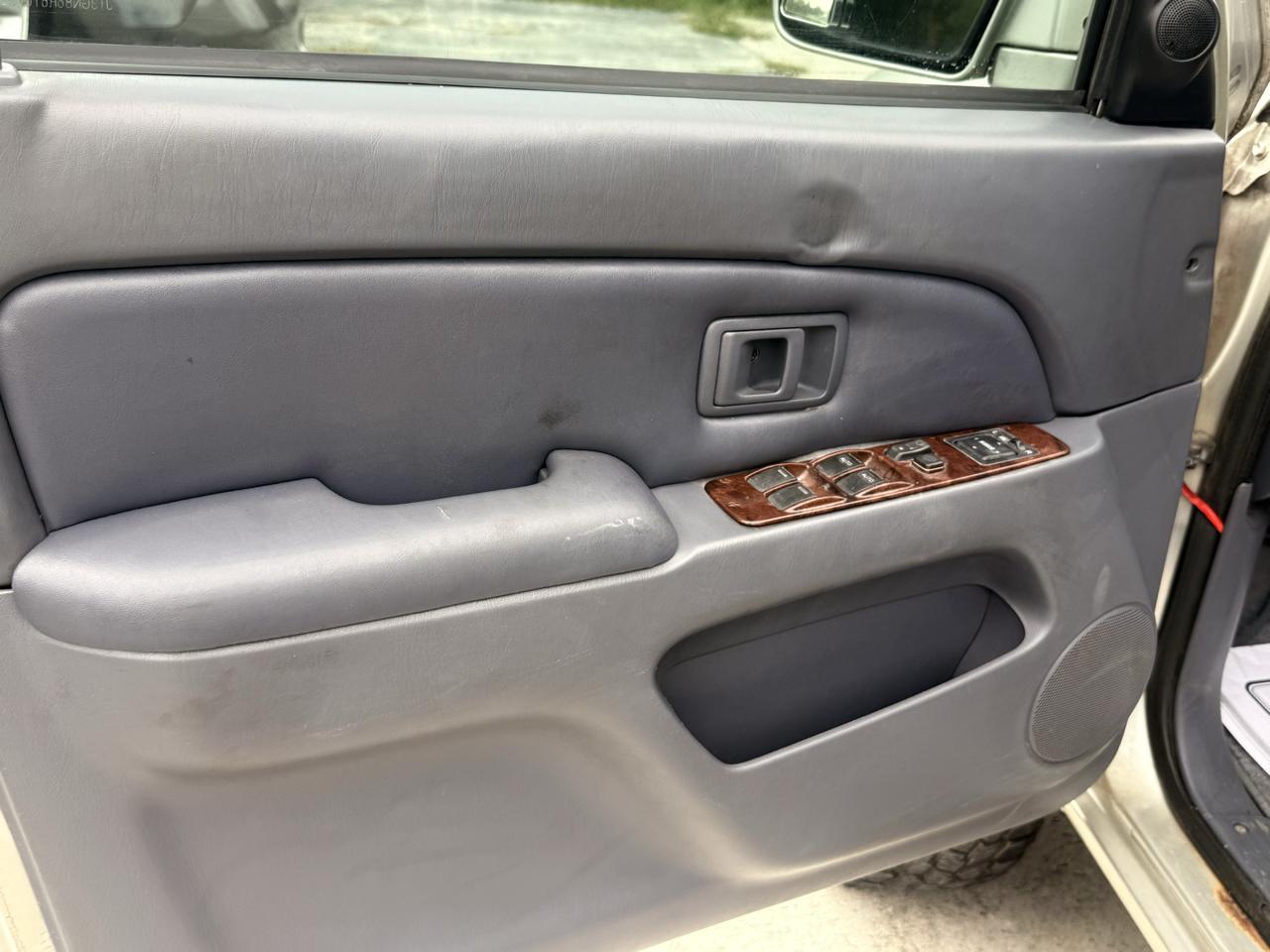 Toyota 4Runner SR5 2WD 2000
