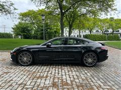 2018 Porsche Panamera 