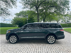 2024 Lincoln Navigator 