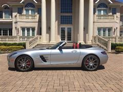 2013 Mercedes-Benz SLS 