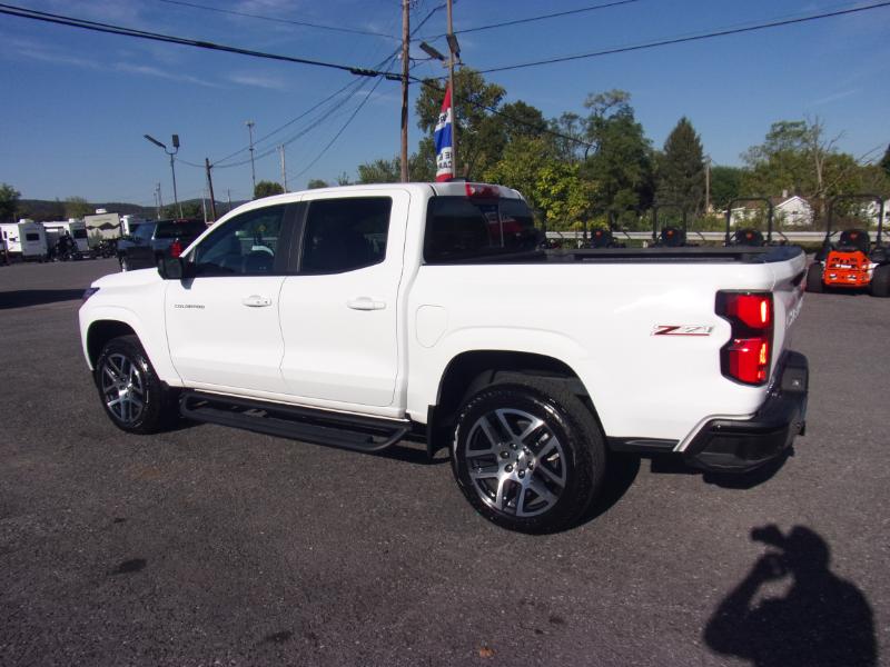 2023 Chevrolet Colorado Z71 photo 6