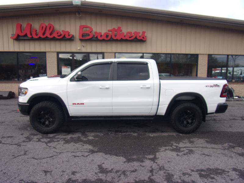 RAM 1500 Rebel 4x4 Crew Cab 5'7" Box 2019 RAM 1500 Rebel 4x4 Crew Cab 5'7" Box 2019