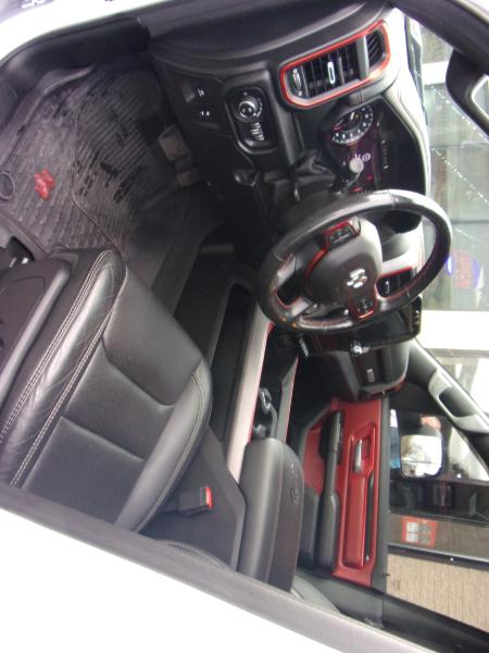 RAM 1500 Rebel 4x4 Crew Cab 5'7" Box 2019 RAM 1500 Rebel 4x4 Crew Cab 5'7" Box 2019