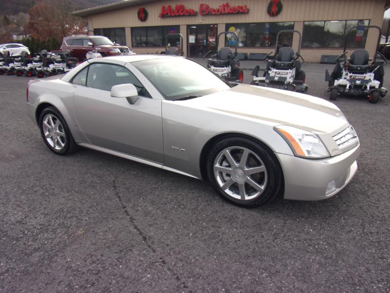 Cadillac XLR 2dr Convertible 2006