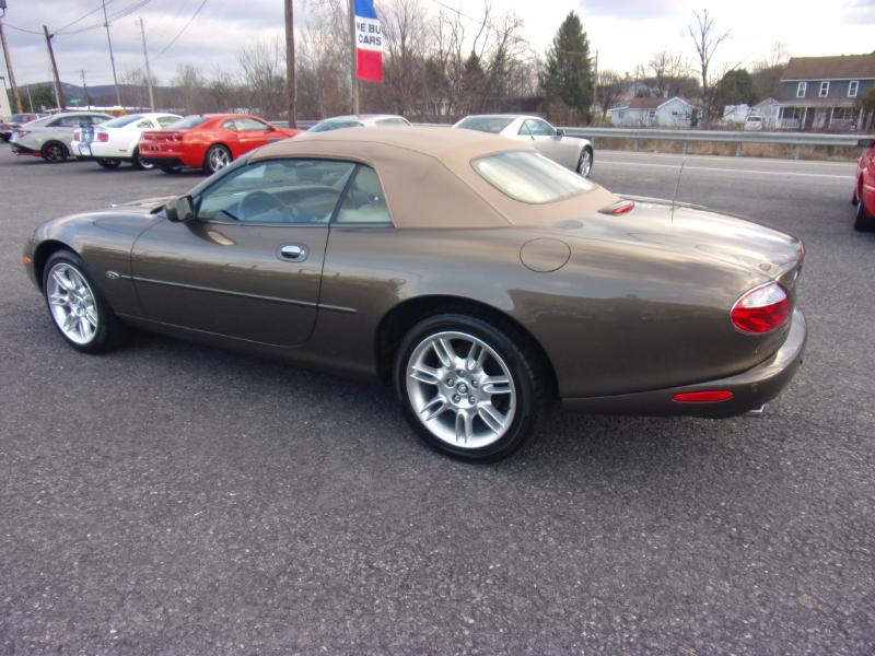 Jaguar XK8 2dr Conv 2001