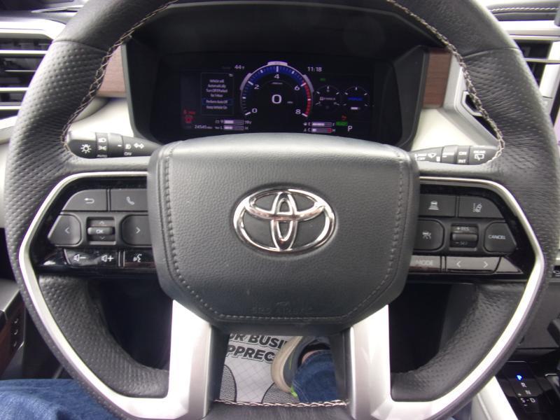 Toyota Sequoia Capstone 4WD (Natl) 2023