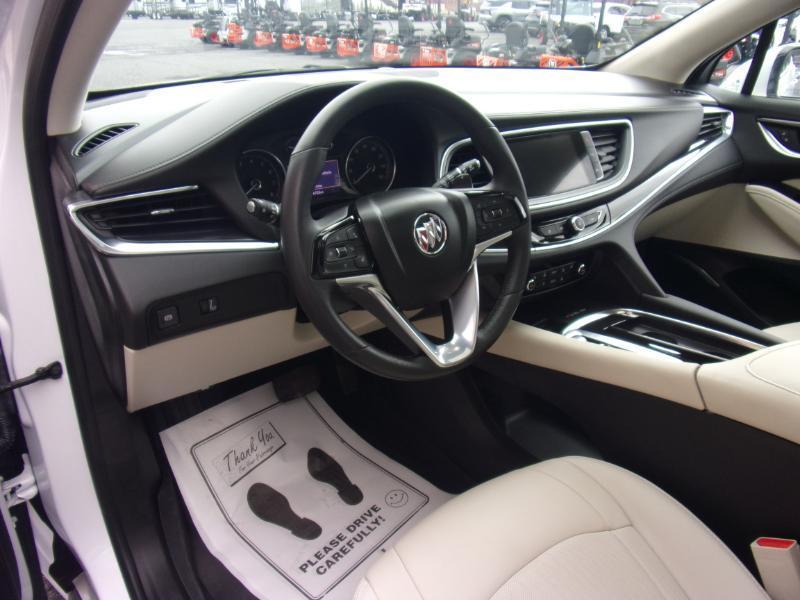 Buick Enclave AWD 4dr Essence 2023
