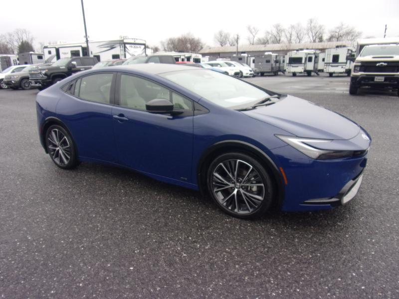Toyota Prius XLE AWD (Natl) 2024