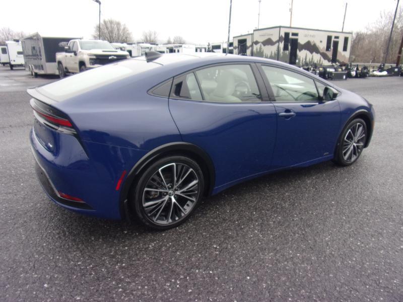 Toyota Prius XLE AWD (Natl) 2024