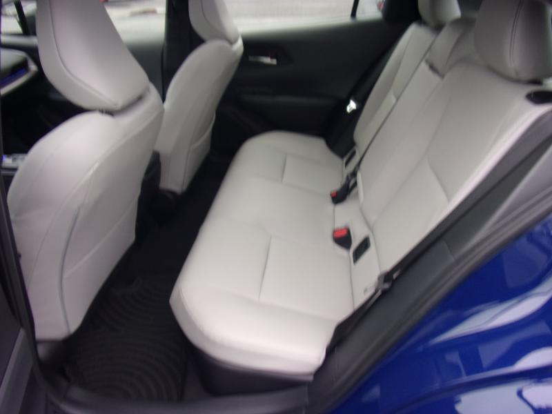 Toyota Prius XLE AWD (Natl) 2024