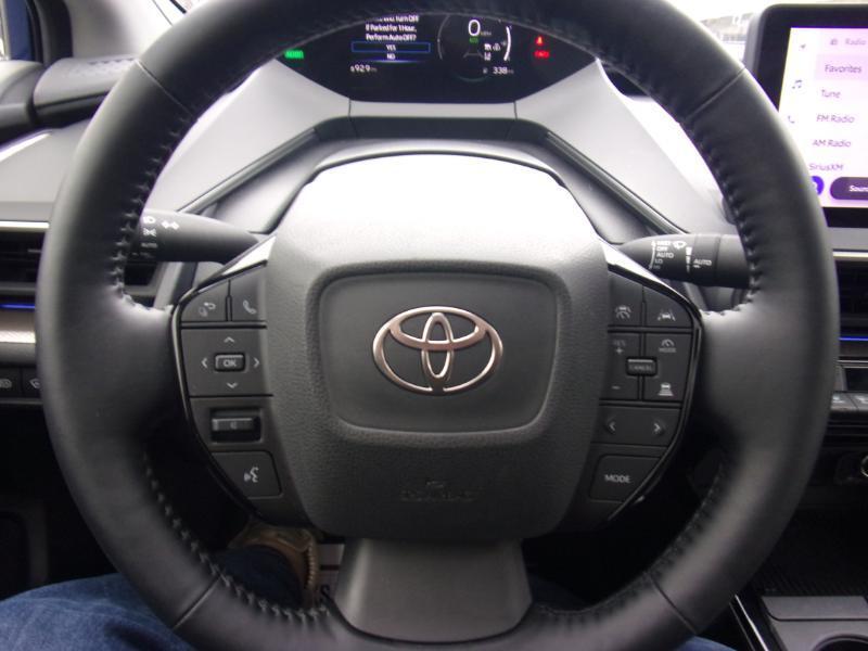 Toyota Prius XLE AWD (Natl) 2024