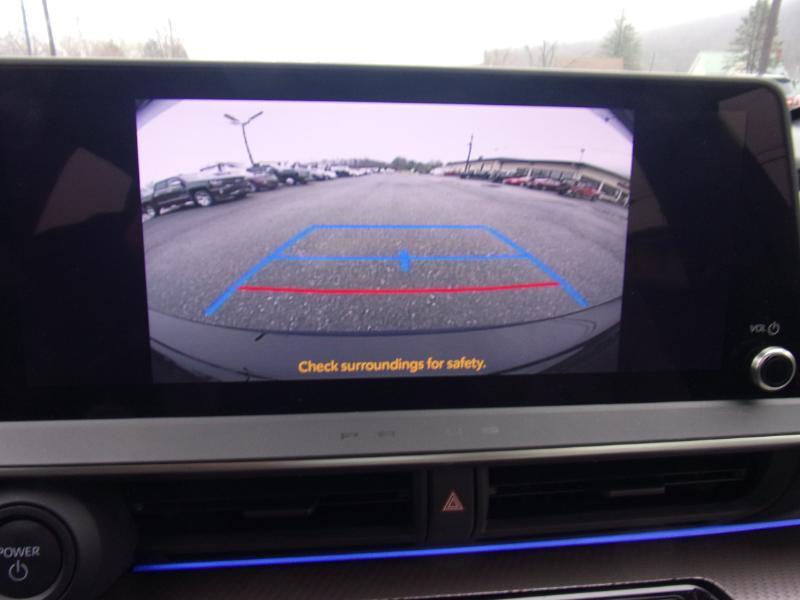 Toyota Prius XLE AWD (Natl) 2024