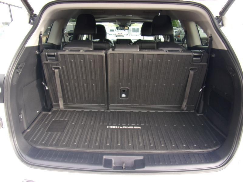 Toyota Highlander Hybrid Limited AWD (Natl) 2020