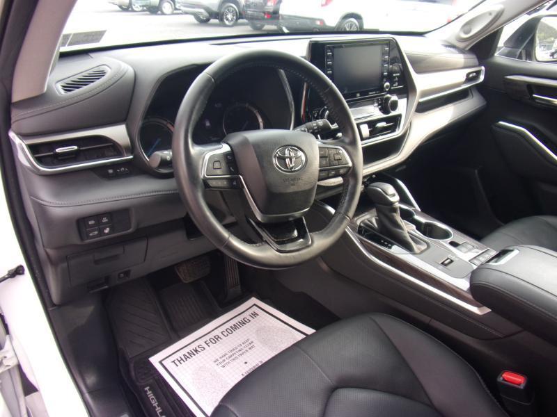 Toyota Highlander Hybrid Limited AWD (Natl) 2020